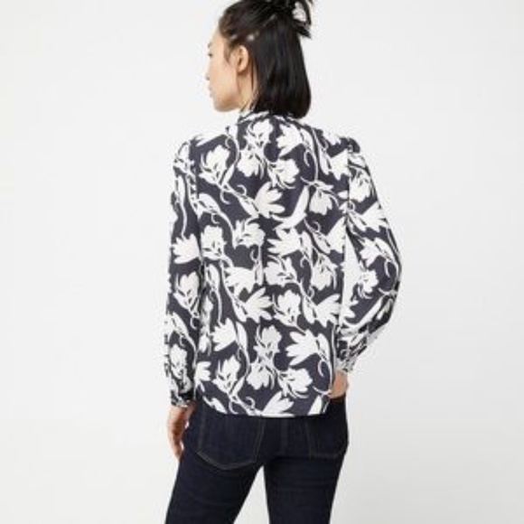 NWT J. Crew Drapey Tie Neck Top in Shadow Floral, Blouse - Picture 2 of 15